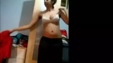 Pretty Indian Pussy Play - FreeFetishTVcom