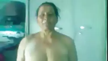 desi- mature punjabi aunty giving bj and getting fucked