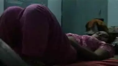 Desi bhabhi sex mms with neighbor