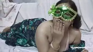 Indian Juicy Bimbo Velamma Bhabhi Getting Her Big Tits Fondl