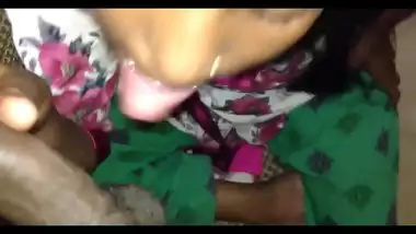 Indian Girl fuck three some In Hotel