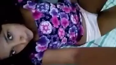 Hot Sri Lankan girl Masturbating