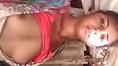 Desi village girl show her boob selfie cam video