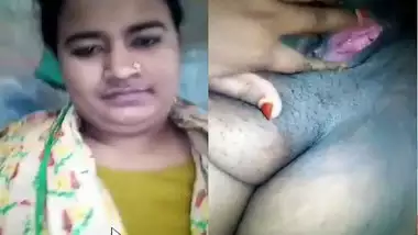 Bangladeshi Milf Bhabhi showing her assets to lover