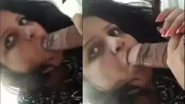 Desi wife sucks man's XXX tool and looks into the camera so languidly