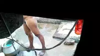 Indian aunty nude bath videos taken by her lewd neighbor on hidden camera