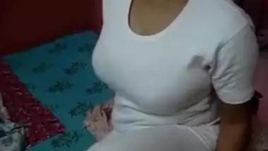 Sexy and Marvelous Sexually excited Indian babe masturbates Using Dildo