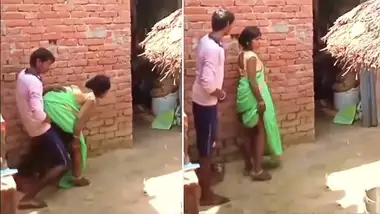 OMG best Desi sex! This slut indian village slut cheating husband outdoor