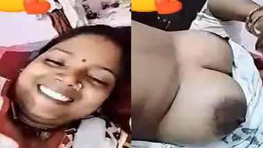 Desi Bhabhi Shows Big Boobs And Pussy Viral Clip
