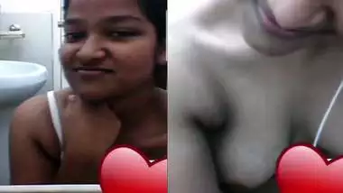 Srilankan girlfriend nude video call viral clip