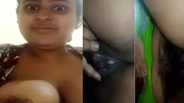Boudi showing big boobs and bushy pussy viral MMS