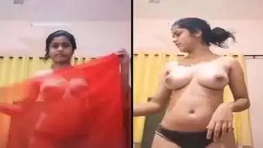 Desi girl nude round boobs viral cam show